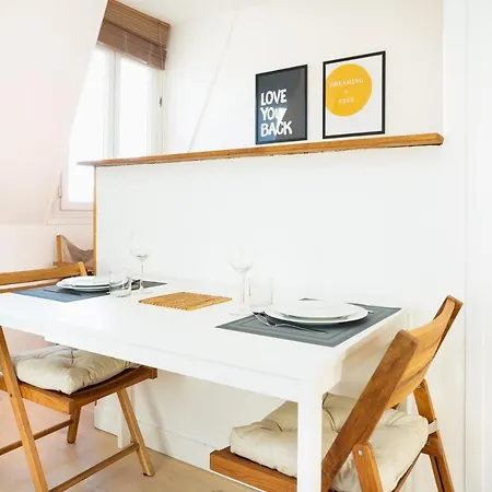 New & Discounted Studio In The Latin Quarter! * Paris